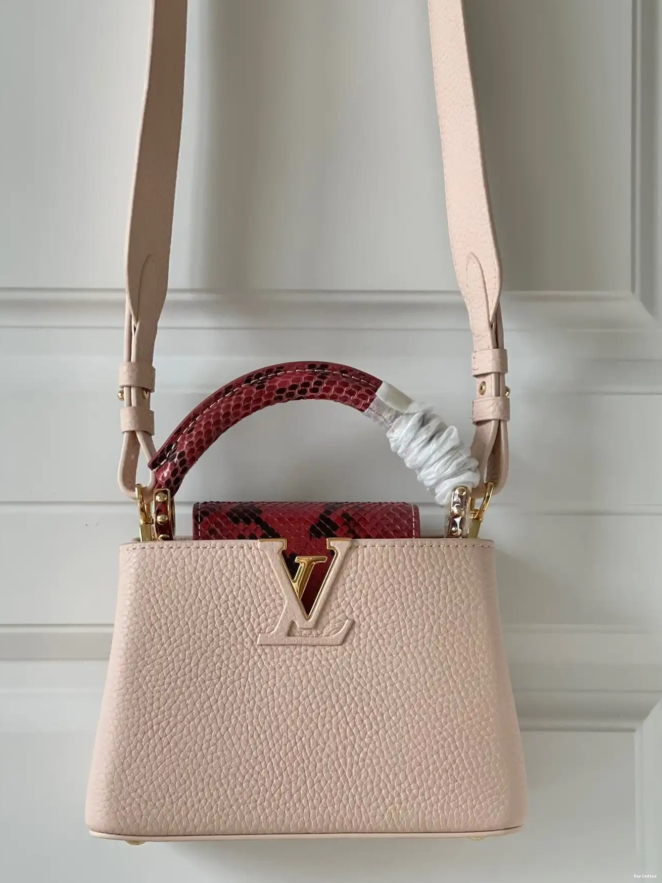 Cheap MINI VUITTON LOUIS CAPUCINES 0603